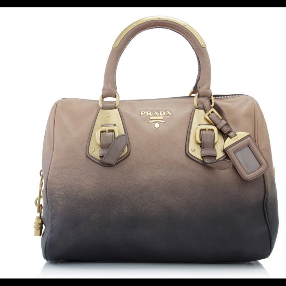 Prada bag - Picture 2 of 11